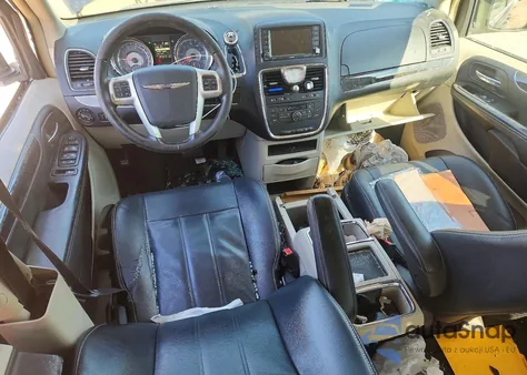 2015 Chrysler Town & Country Touring from USA, damaged, VIN 2C4RC1BG8FR694353